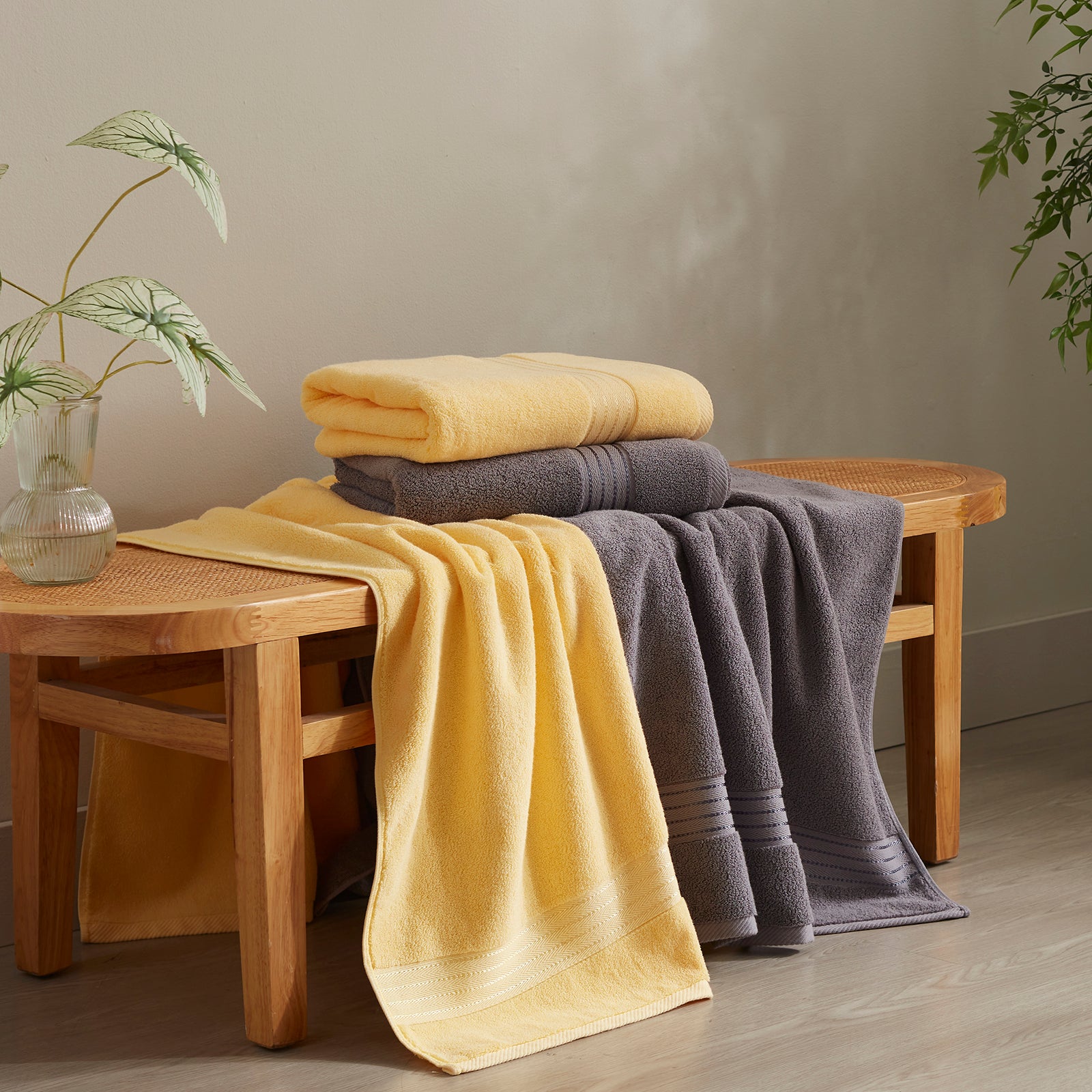 4 Piece Luxury Bath Towels  Grey+Yellow